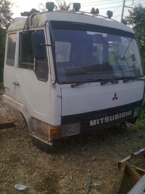 ขายหัวรถ MITSUBISHI หลงสามใบปัด