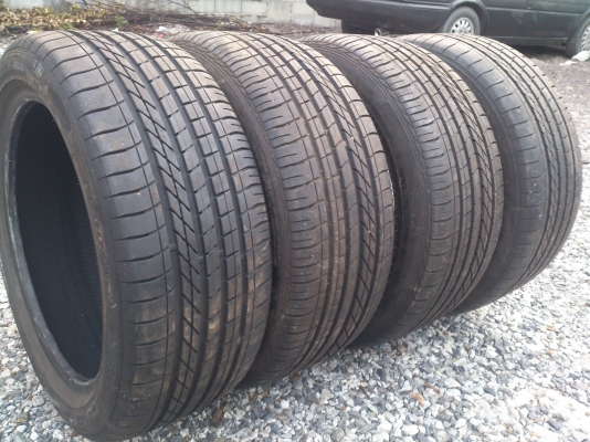 ขายยาง GOOD YEAR 245/45R18 ยางปี11 จำนวน 4 เส้น. 5000 บาท