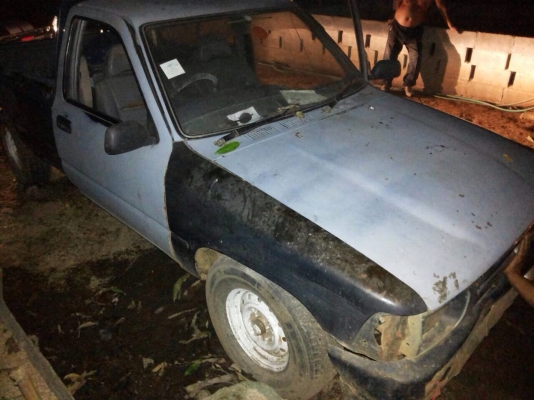 TOYOTA HILUX MIGHTY-X 2.5 MT ปี 37 สภาพดีพร้อมใช้งานได้เลยครับ เครื่องแรงดีแห้งดี ภายในเก๋งคอนโซลสวย พวงมาลัยธรรมดา เบาะมีขาดบ้าง แผงข้างประตูไม่มีทั้ง 2 ฝั่ง กระจกมีให้ครับ กระบะไม่มีผุกร่อน ช่วงล่างคัชซีดีไม่มีดาม ยางสภาพดี 60\% พร้อมใช้งาน เอกสารทะเบียน