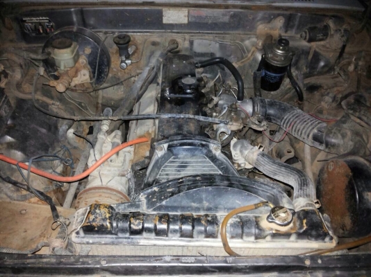 TOYOTA HILUX MIGHTY-X 2.5 MT ปี 37 สภาพดีพร้อมใช้งานได้เลยครับ เครื่องแรงดีแห้งดี ภายในเก๋งคอนโซลสวย พวงมาลัยธรรมดา เบาะมีขาดบ้าง แผงข้างประตูไม่มีทั้ง 2 ฝั่ง กระจกมีให้ครับ กระบะไม่มีผุกร่อน ช่วงล่างคัชซีดีไม่มีดาม ยางสภาพดี 60\% พร้อมใช้งาน เอกสารทะเบียน