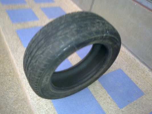 ขายยางหนึ่งเส้น