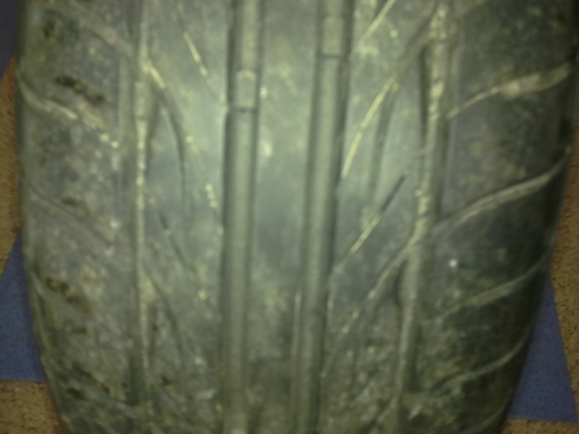 ขายยางหนึ่งเส้น