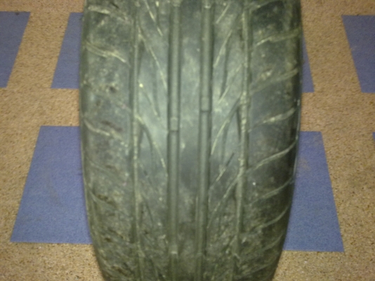 ขายยางหนึ่งเส้น