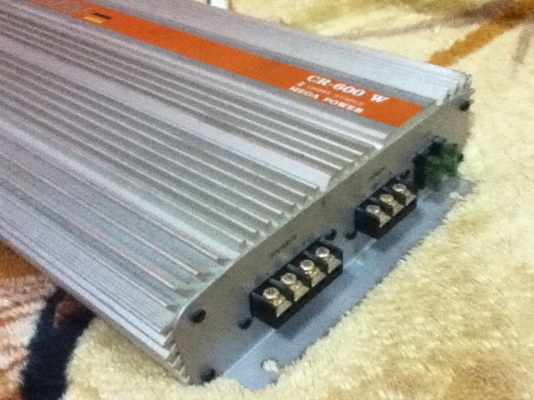 ขายแอมป์ Ceeroy รุ่น CR-600 (2ch)เชื้อชาติเยอรมณีเสียงใสฟังสะอาดหู ขายถูกๆ 1800.-