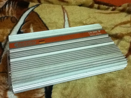 ขายแอมป์ Ceeroy รุ่น CR-600 (2ch)เชื้อชาติเยอรมณีเสียงใสฟังสะอาดหู ขายถูกๆ 1800.-