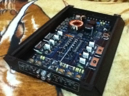 ขายแอมป์ RPM รุ่น RP-001.4(4ch) เนื้องานวงจรสวยๆขาย 1200.-