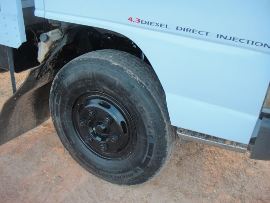 ขาย ISUZU NPR 120 แรง ยาว 4.3 เมตร รถห้างแท้ จดปี40