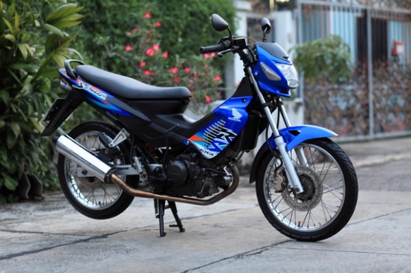 ขาย โซนิค เดิมๆ สวยๆ รถมือเดียว ขาย โซนิค เดิมๆ สวยๆ รถมือเดียว