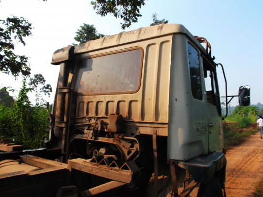 ขายด่วนรถสิบล้อหลงโบFN527TFเครือง220แรงม้าดรั้มสามมิตร