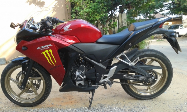 ** ขาย Honda CBR 250i หัวฉีด สวยๆ เครื่องดีๆ พร้อมขี่ ครับ**