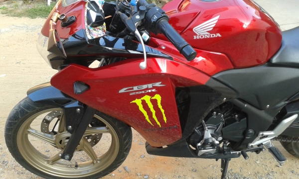 ** ขาย Honda CBR 250i หัวฉีด สวยๆ เครื่องดีๆ พร้อมขี่ ครับ**