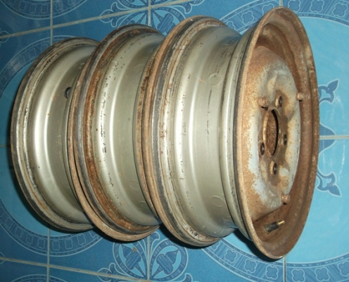 ขายล้อกระทะมาสด้า1000 ครับ 5 รูสภาพสวยๆ