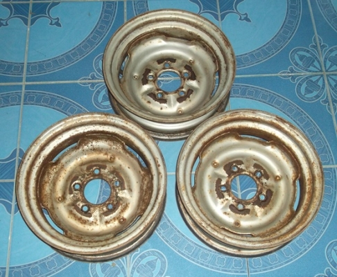 ขายล้อกระทะมาสด้า1000 ครับ 5 รูสภาพสวยๆ