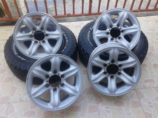 แม็กเล็บเหยี่ยวขอบ 16 แท้ ไม่คว้าน พร้อมยาง 265 70 16  1ชุด