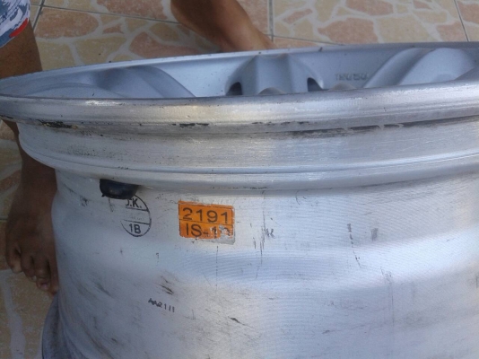 แม็กเล็บเหยี่ยวขอบ 16 แท้ ไม่คว้าน พร้อมยาง 265 70 16  1ชุด