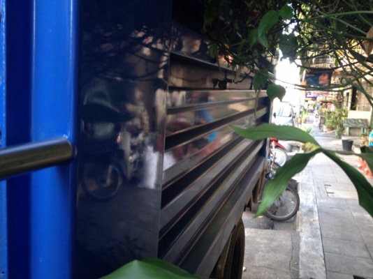 รถอีซูซุ 6 ล้อดั้ม NKR  88 แรงม้า ปี 40   สนใจติดต่อ 081 - 6079515