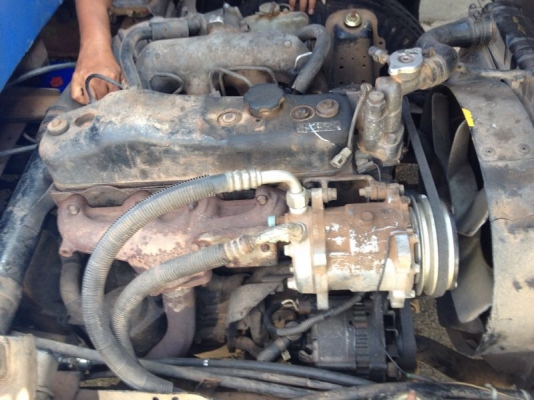 รถอีซูซุ 6 ล้อดั้ม NKR  88 แรงม้า ปี 40   สนใจติดต่อ 081 - 6079515