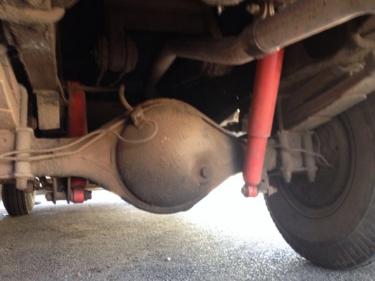 รถอีซูซุ 6 ล้อดั้ม NKR  88 แรงม้า ปี 40   สนใจติดต่อ 081 - 6079515