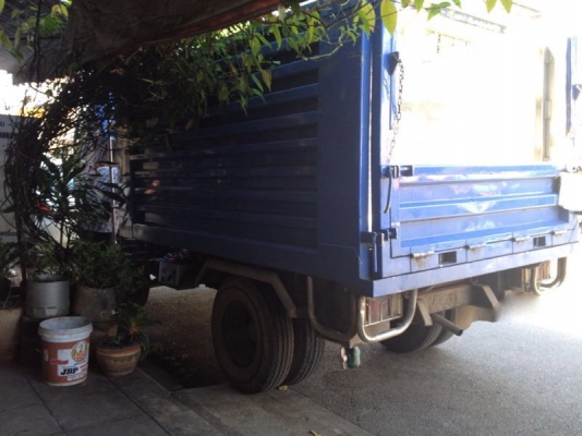 รถอีซูซุ 6 ล้อดั้ม NKR  88 แรงม้า ปี 40   สนใจติดต่อ 081 - 6079515