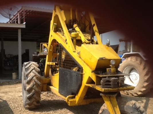 รถคีบอ้อยสามล้อเบว