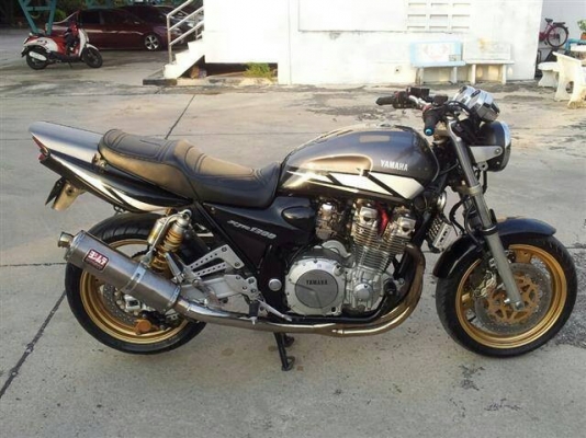 ขายYAMAHA XJR1300 ปี2001 อินวอยล์ เครื่องดี ท่อแต่ง พร้อมใช้ 88000