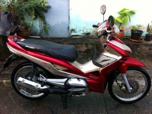 honda wave at ปี53 สภาพสวย ภาษีเต็ม