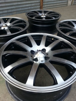 ขอบ17 4รู100 ครบชุด 4วง