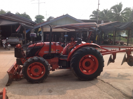 ขายรถคูโบต้า70เเรงสภาพดีพร้อมใบดันเเละผาน3ตราช้างให้ด้วยครับ ขายรถคูโบต้า70เเรงสภาพดีพร้อมใบดันเเละผาน3ตราช้างให้ด้วยครับ