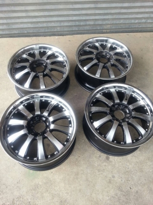 ล้อขอบ 18 6รู พร้อมยางปี 11  มีแค่ คู่เดียว