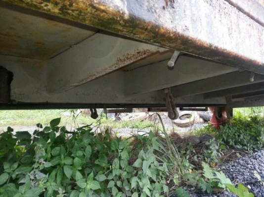 ขาย กะบะดั้ม  ( รุ่นเก่า )  ( มีขาย 2 ลูก )  สนใจติดต่อ 081 - 6079515