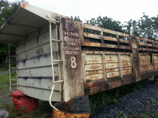 ขาย กะบะดั้ม  ( รุ่นเก่า )  ( มีขาย 2 ลูก )  สนใจติดต่อ 081 - 6079515