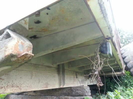 ขาย กะบะดั้ม  ( รุ่นเก่า )  ( มีขาย 2 ลูก )  สนใจติดต่อ 081 - 6079515