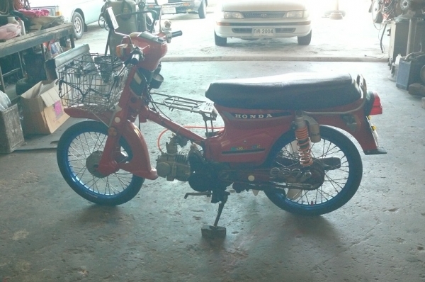 ขาย HONDA C700ไม่มีเครื่องแล้ว  7000