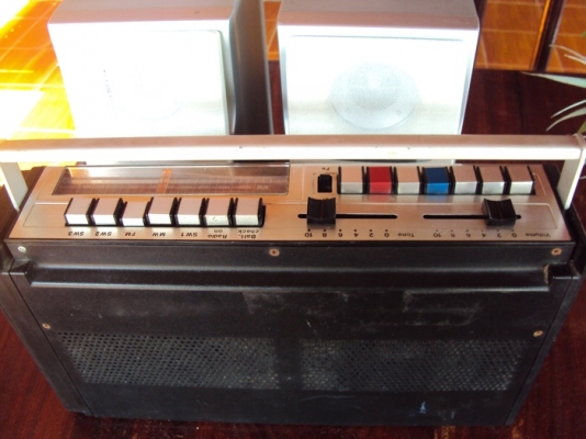 ขาย วิทยุ ITT SCHAUB-LORENZ RC-2000 ขาย วิทยุ ITT SCHAUB-LORENZ RC-2000