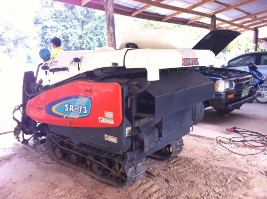ขายรถเกี่ยวข้าวเล็ก KUBOTA 20 แรงม้า พร้อมใช้งานราคาถูกมากๆๆ