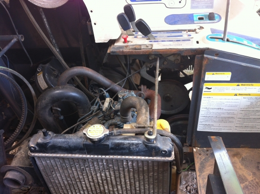 ขายรถเกี่ยวข้าวเล็ก KUBOTA 20 แรงม้า พร้อมใช้งานราคาถูกมากๆๆ