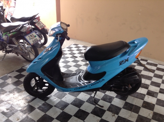 (((ขายปลีกและราคาส่งคับ))) ZX สวยๆ กุญแจชัตเต้อ เครื่องดีคับ สีสวย ขี่พุ่งแรงดี