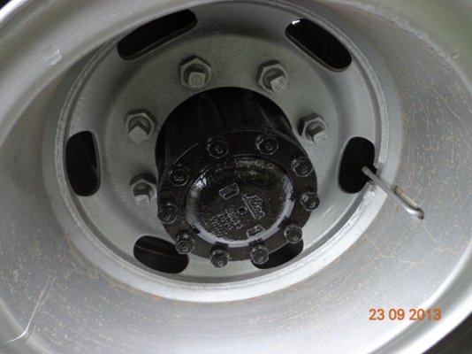 HINO HITECH รถห้าง เครื่อง 195 แรงม้า HO7D พวงมาลัยพาวเวอร์ เบรกทิฟฟี่ แอร์ครบ กระบะไม้ คอกสูง ยาว 7.50 ม. เครื่องดี คัตซีสวย สภาพเดิมๆ พร้อมใช้ ทะเบียน พร้อมโอน