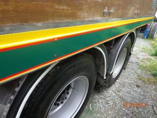 HINO HITECH รถห้าง เครื่อง 195 แรงม้า HO7D พวงมาลัยพาวเวอร์ เบรกทิฟฟี่ แอร์ครบ กระบะไม้ คอกสูง ยาว 7.50 ม. เครื่องดี คัตซีสวย สภาพเดิมๆ พร้อมใช้ ทะเบียน พร้อมโอน