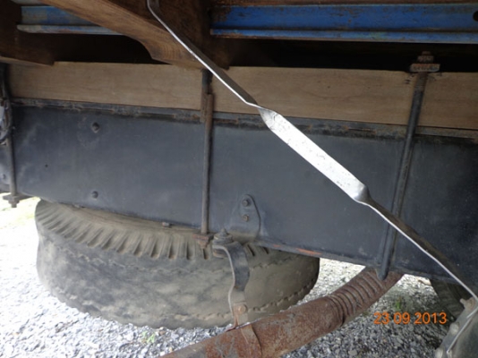 HINO HITECH รถห้าง เครื่อง 195 แรงม้า HO7D พวงมาลัยพาวเวอร์ เบรกทิฟฟี่ แอร์ครบ กระบะไม้ คอกสูง ยาว 7.50 ม. เครื่องดี คัตซีสวย สภาพเดิมๆ พร้อมใช้ ทะเบียน พร้อมโอน