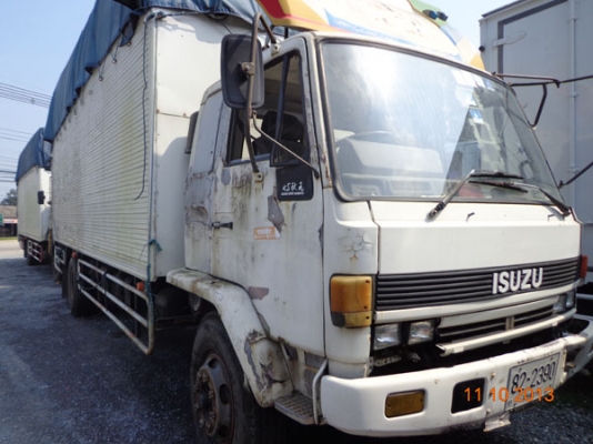 ISUZU ROCKY FTR รถห้าง เครื่อง 160 แรงม้า 6BD1 พวงมาลัยพาวเวอร์ เบรกลมดัน ตู้บรรทุก ยาว 7.20 ม. เครื