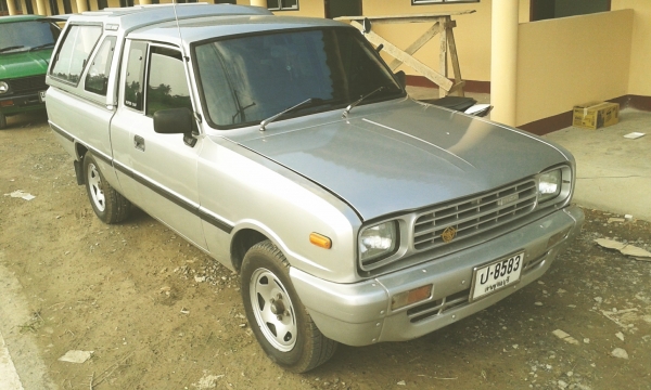 ขายมาสด้าเล็ก สวยเดิมทั้งข้างนอกข้างในใหม่มากคับ