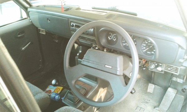 ขายมาสด้าเล็ก สวยเดิมทั้งข้างนอกข้างในใหม่มากคับ