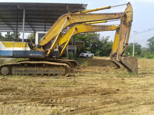 รถขุด KOBELCO SK200 M3 เครื่องเดิม ปั้มเดิม มี บูมสวย อาร์มสวย รถสภาพกิ๊บ มีทะเบียนครบ