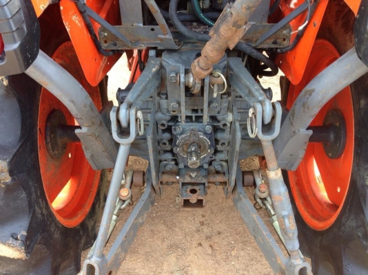 คูโบต้า B2420 4 WD ใบมีด รถไร่สวยๆสภาพดีตามรูป ขายถูกๆครับ