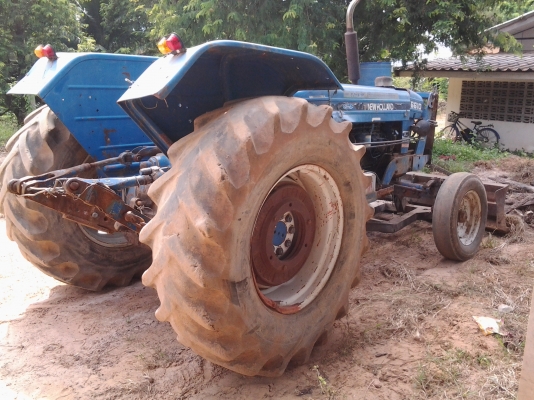 FORD 6600 เสื้อเรีบ ไอดีกลม ปั้มเหลี่ยม หาง3 ใบดันเล่มทะเบียนพร้อมชุดโอน