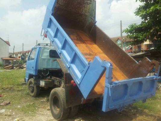 รถ 6ล้อ ISUZU NKR58E ปี 2538 ราคา 298,000 บ