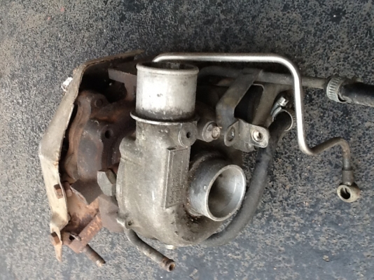 เทอโบ. ถูก ๆ.  ถอดมาจากเครื่อง mazda astina