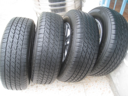 ขายล้อแม็ก Toyota Fortuner ป้ายแดง 17"x7.5" et30 6รู139+ ยางปี 13  สนใจติดต่อเล็กคลองสามครับ (081-3747940)