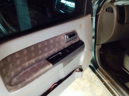 ขายด่วน อีซูซุ d-max turboตัวท็อปในรุ่น ปี 2546 รถบ้านของแท้ครับ วิ่งสองแสนกว่าโล ราคาต่อรองได้ครับ